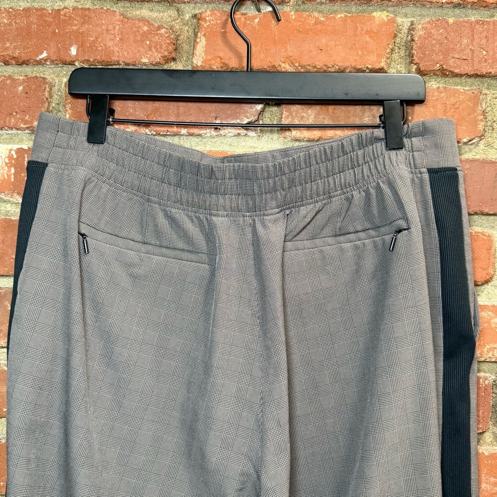 Athleta Women's Brooklyn Ankle
Pant , brown plaid /black Size 14 career - Picture 3 of 16